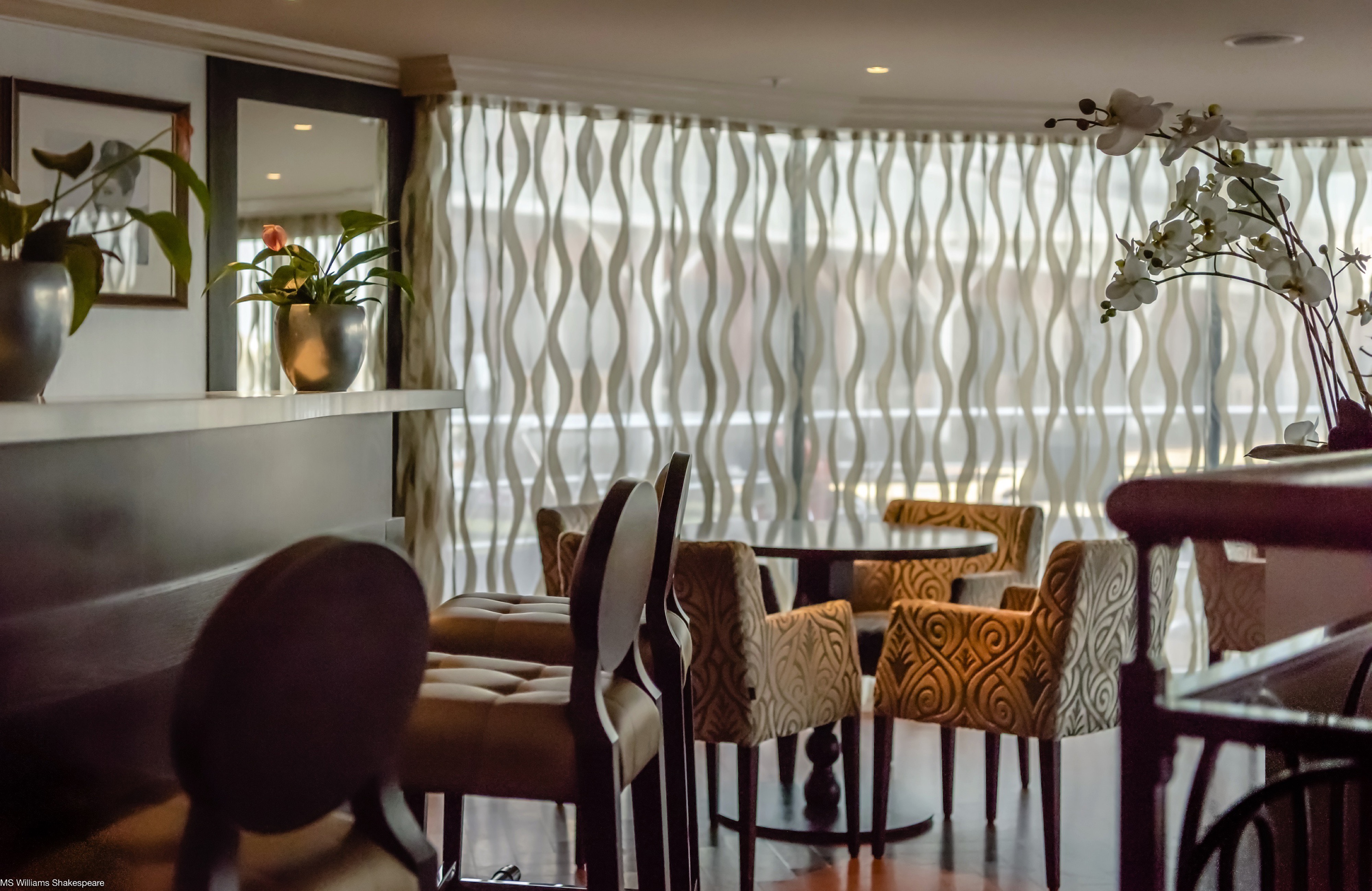 MS William Shakespeare - Midsummer Bar & Restaurant